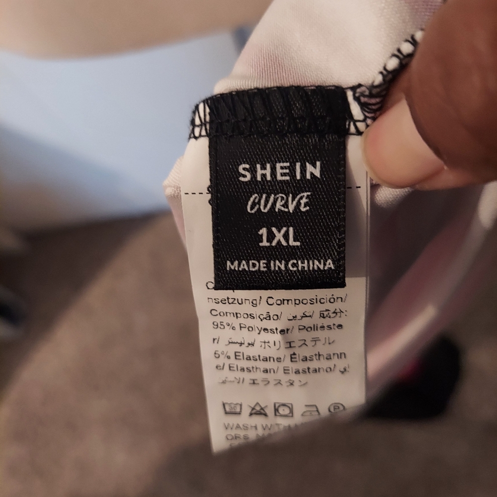 NWOT - Shein Top - Picture 5 of 5